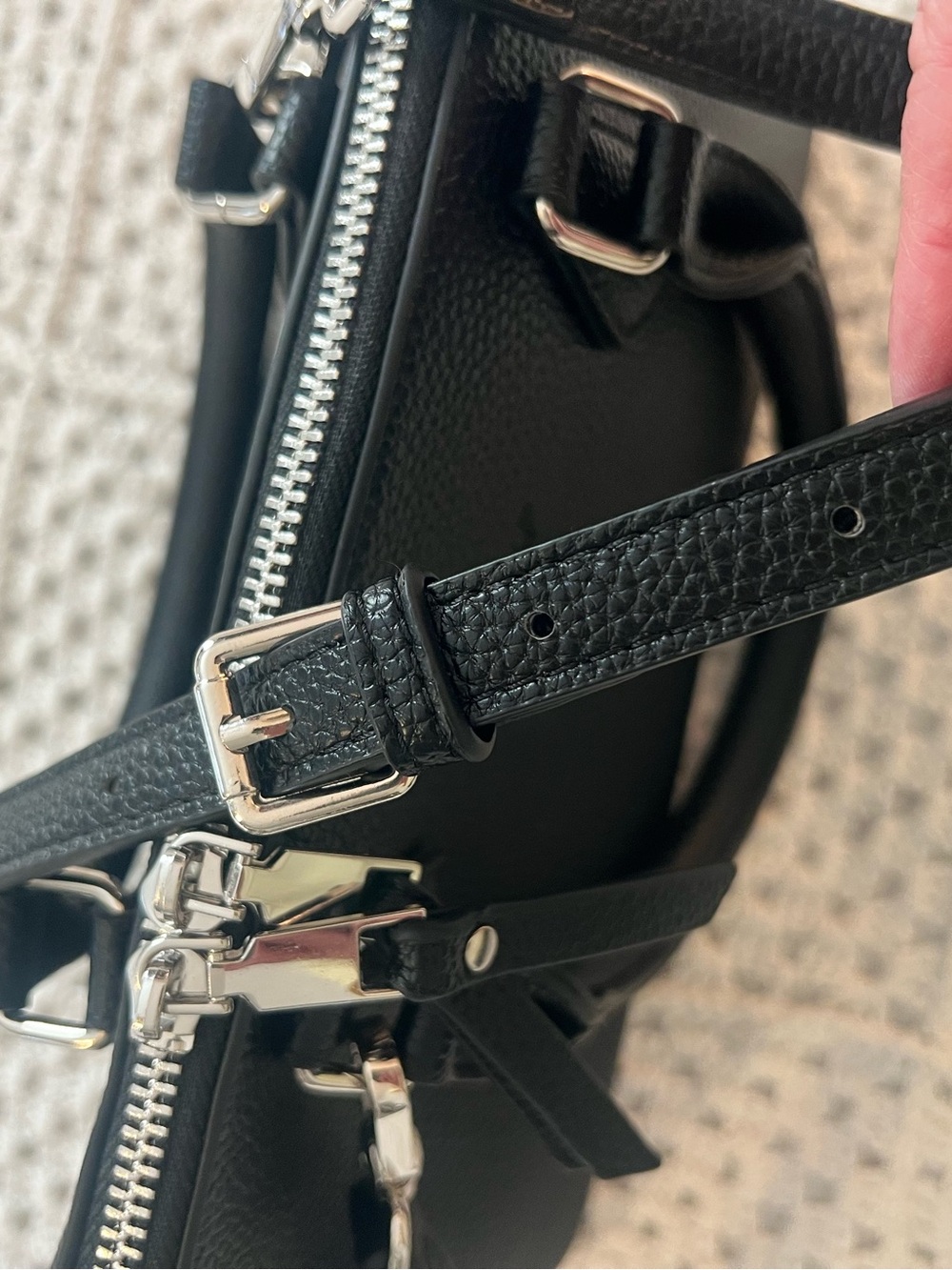 HKCLUF Black Adjustable Strap Bag Vegan Leather New - Picture 7 of 8
